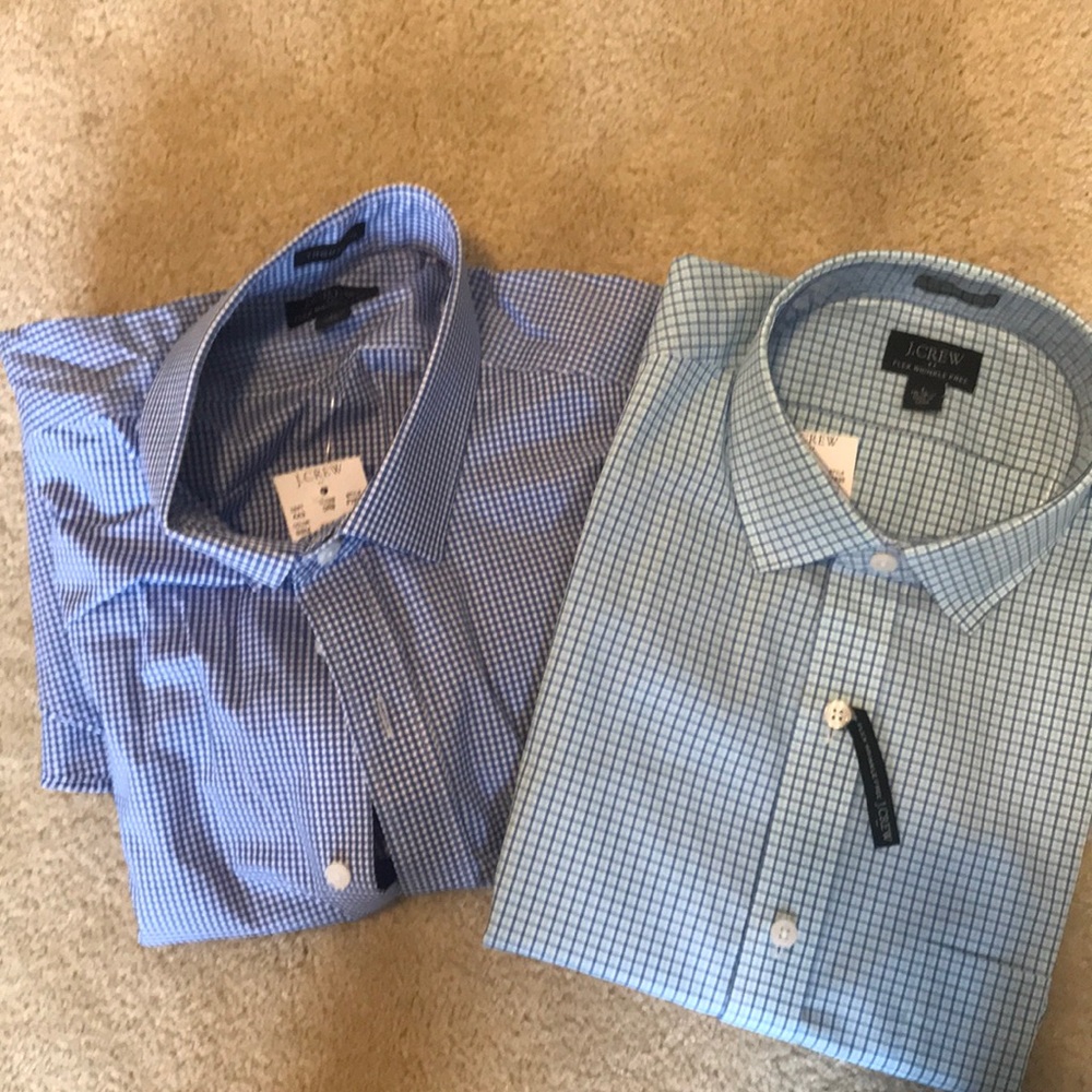 J crew men’s wrinkle free buttondowns (two shirts)